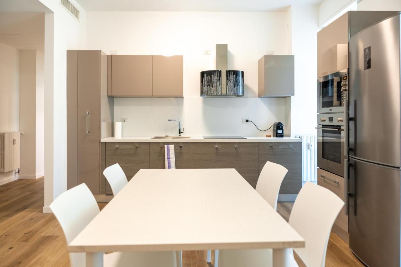 Apartmán 15Min Metro Duomo - Rho Fiera - Skyscraper Kitchen Milán Exteriér fotografie